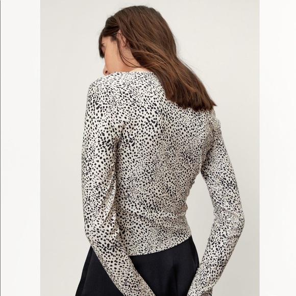 NWT Nasty Gal Spotted Animal Print Long Sleeve Scoop Neck Top - Picture 4 of 5